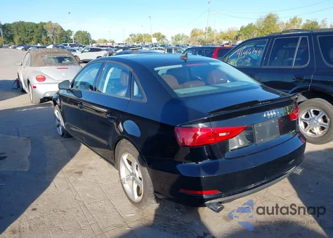 2015 Audi A3 2.0T Premium z USA, uszkodzony, nr VIN WAUBFGFF5F1011801